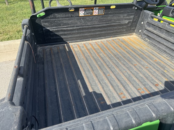 2022 John-Deere 4X2 GATOR