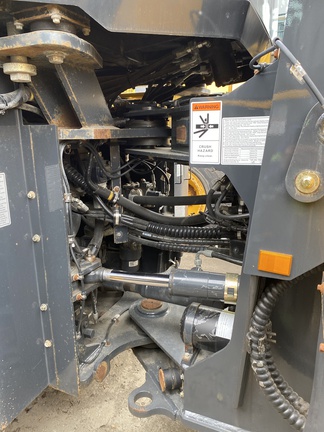 2023 Liugong 838H