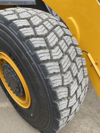 2023 Liugong 838H