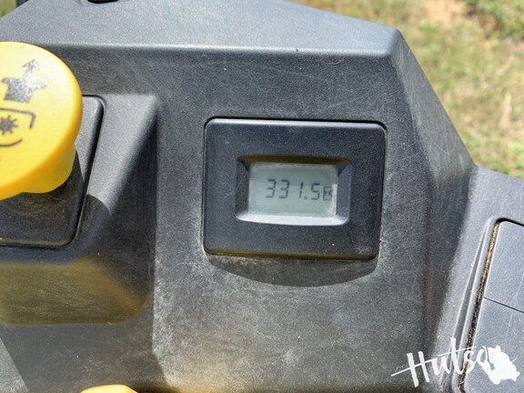 Photo of 2023 John Deere Z330R