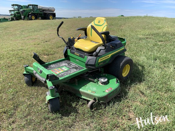 Photo of 2023 John Deere Z330R