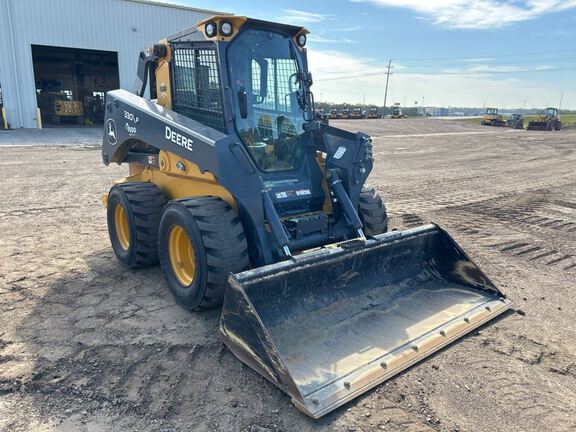 2025 John Deere 330P