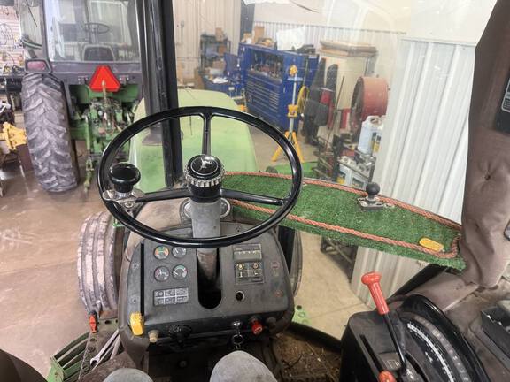 1984 John Deere 4650 - Photo4