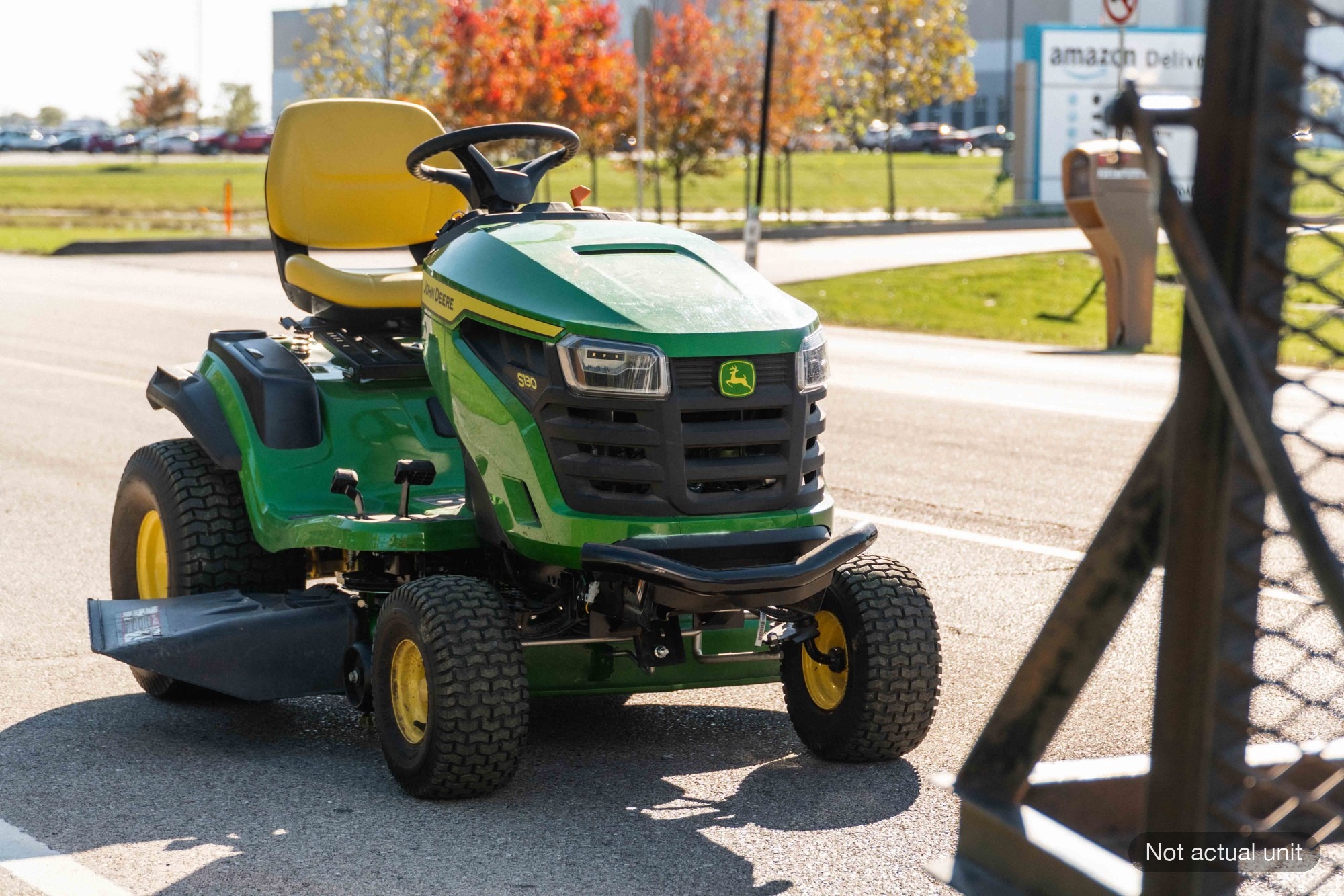 New In-Stock 2026 John Deere S130 Lawn & Garden Tractors at Koenig Equipment in Richmond, IN - PhotoXL0
