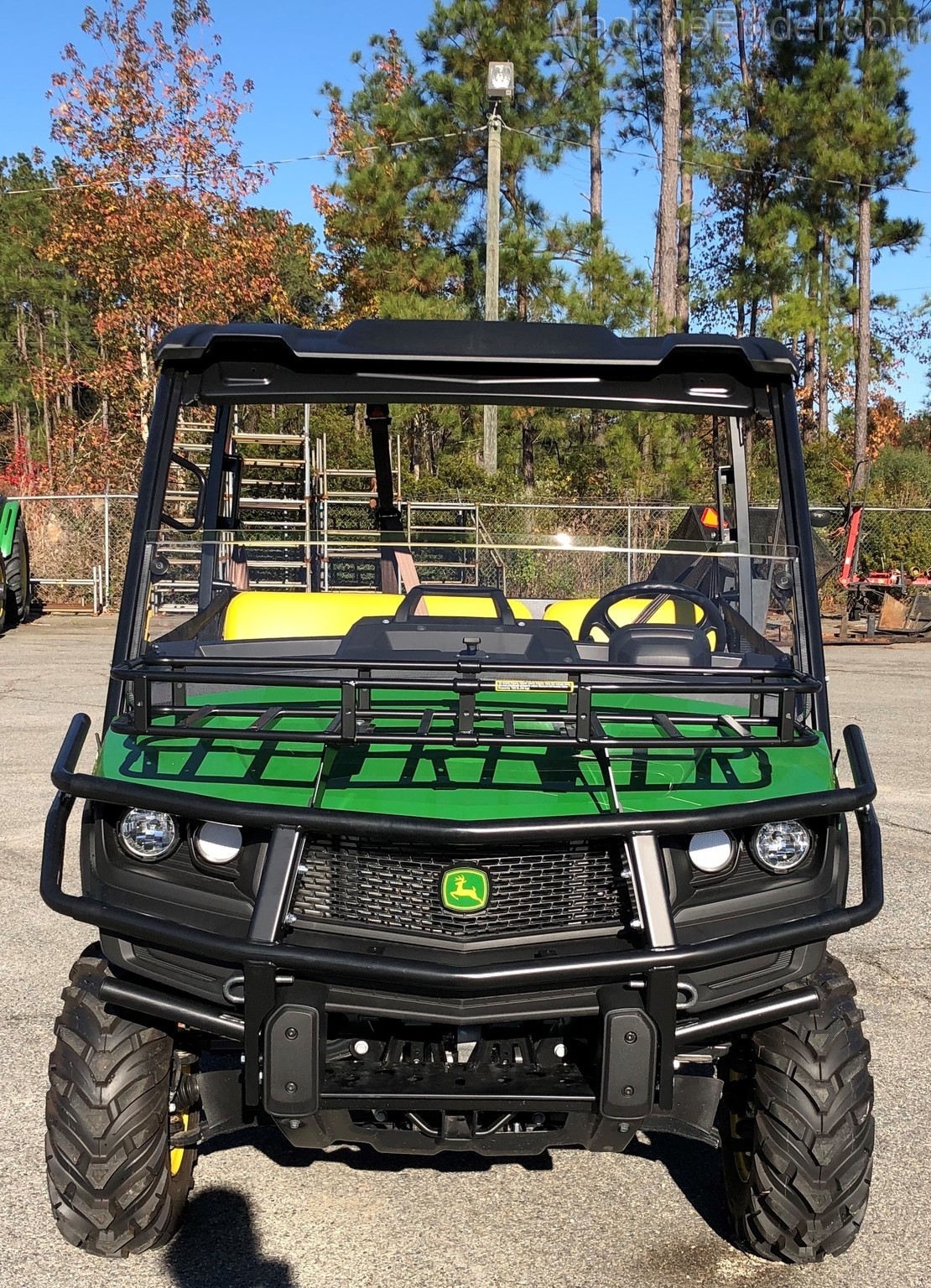 2020 John Deere XUV835E Image 3