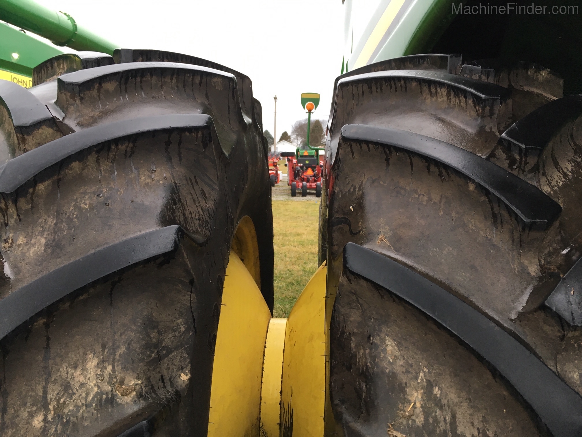 2011 John Deere 9570 STS Image 10