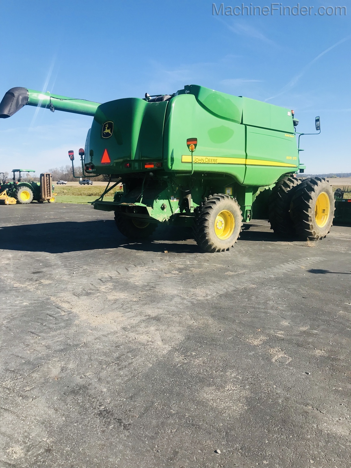 2011 John Deere 9570 STS Image 2