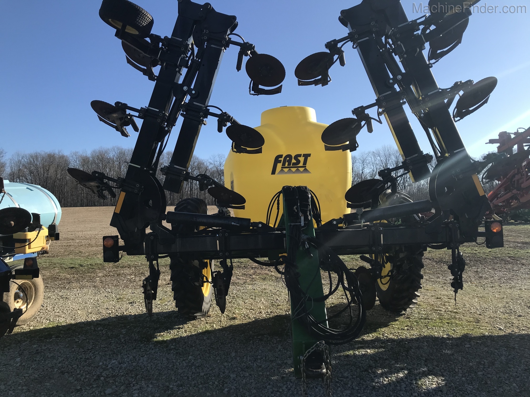 2012 Fast 8313 Image 2