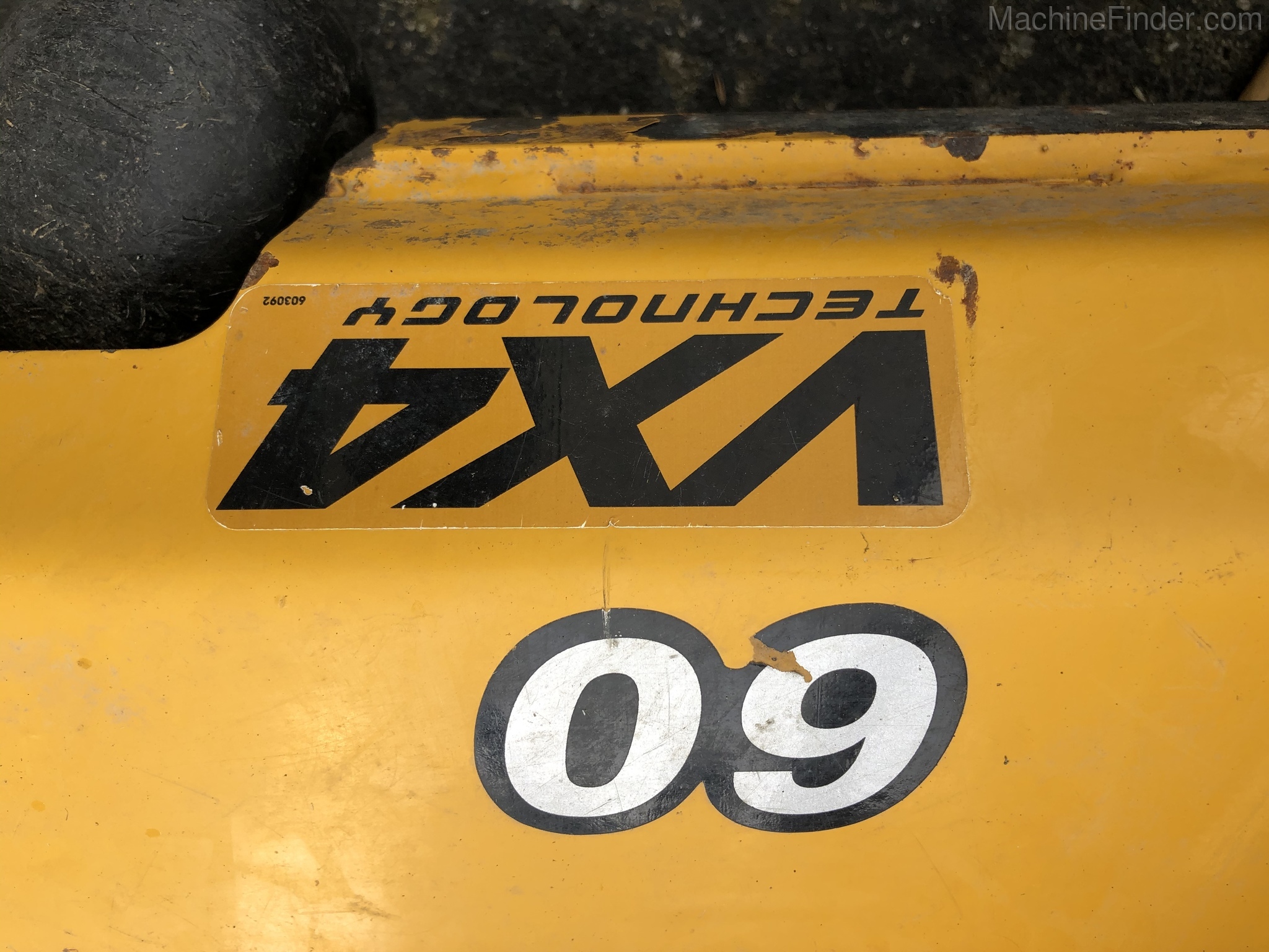 2016 Hustler SUPER Z Image 9