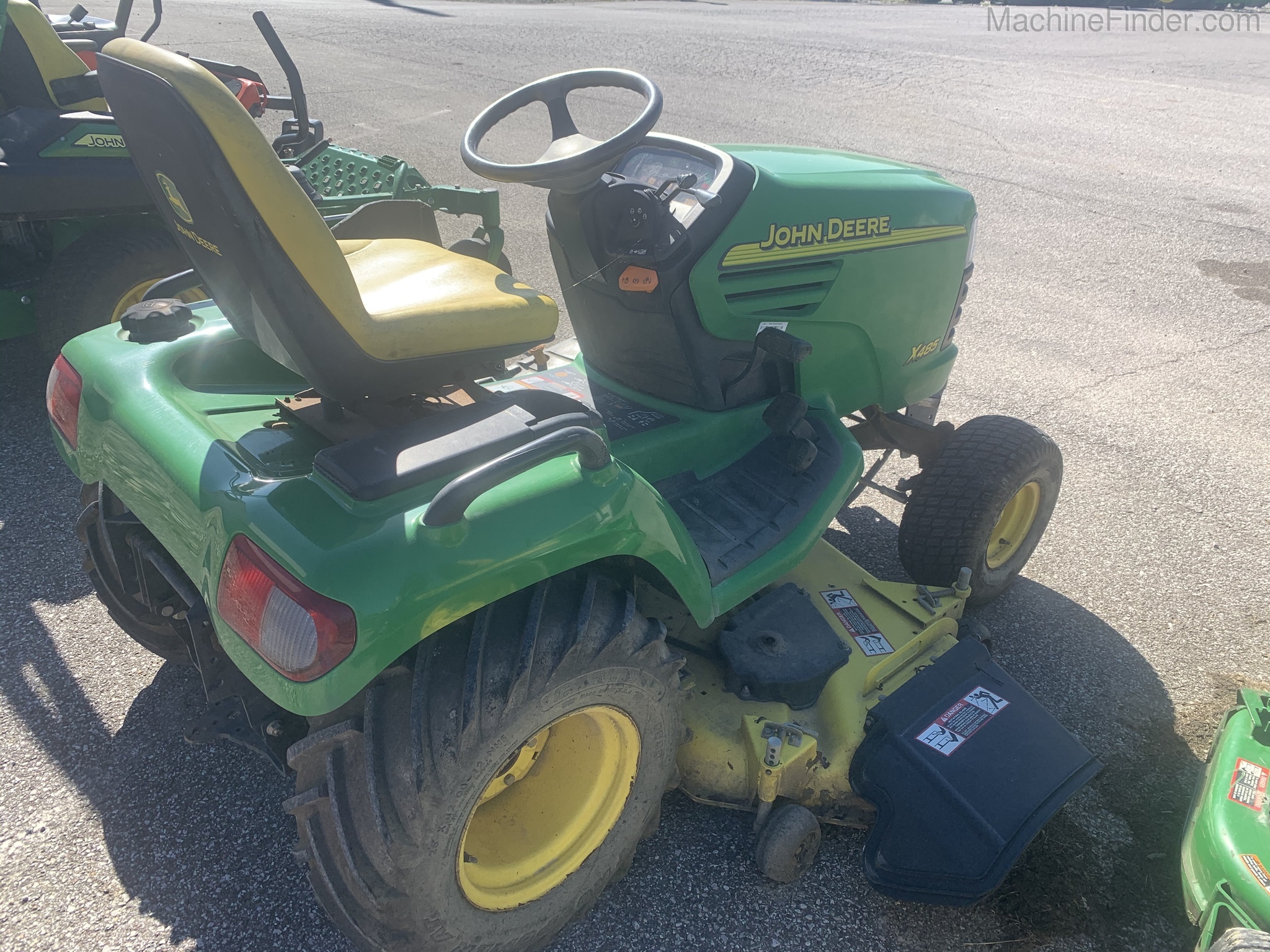 2005 John Deere X485 Image 4