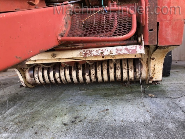 Hesston 5540 Image 4