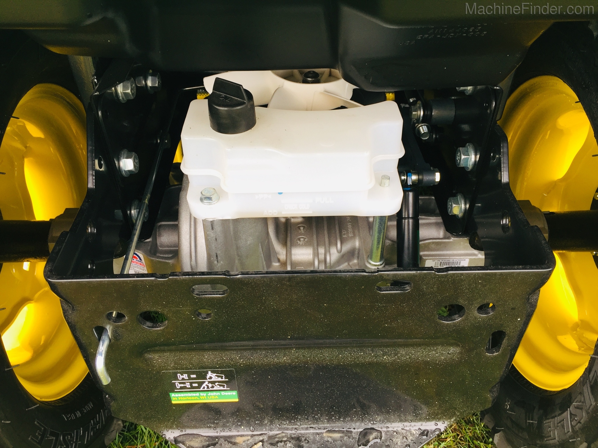 2020 John Deere X580 Image 9