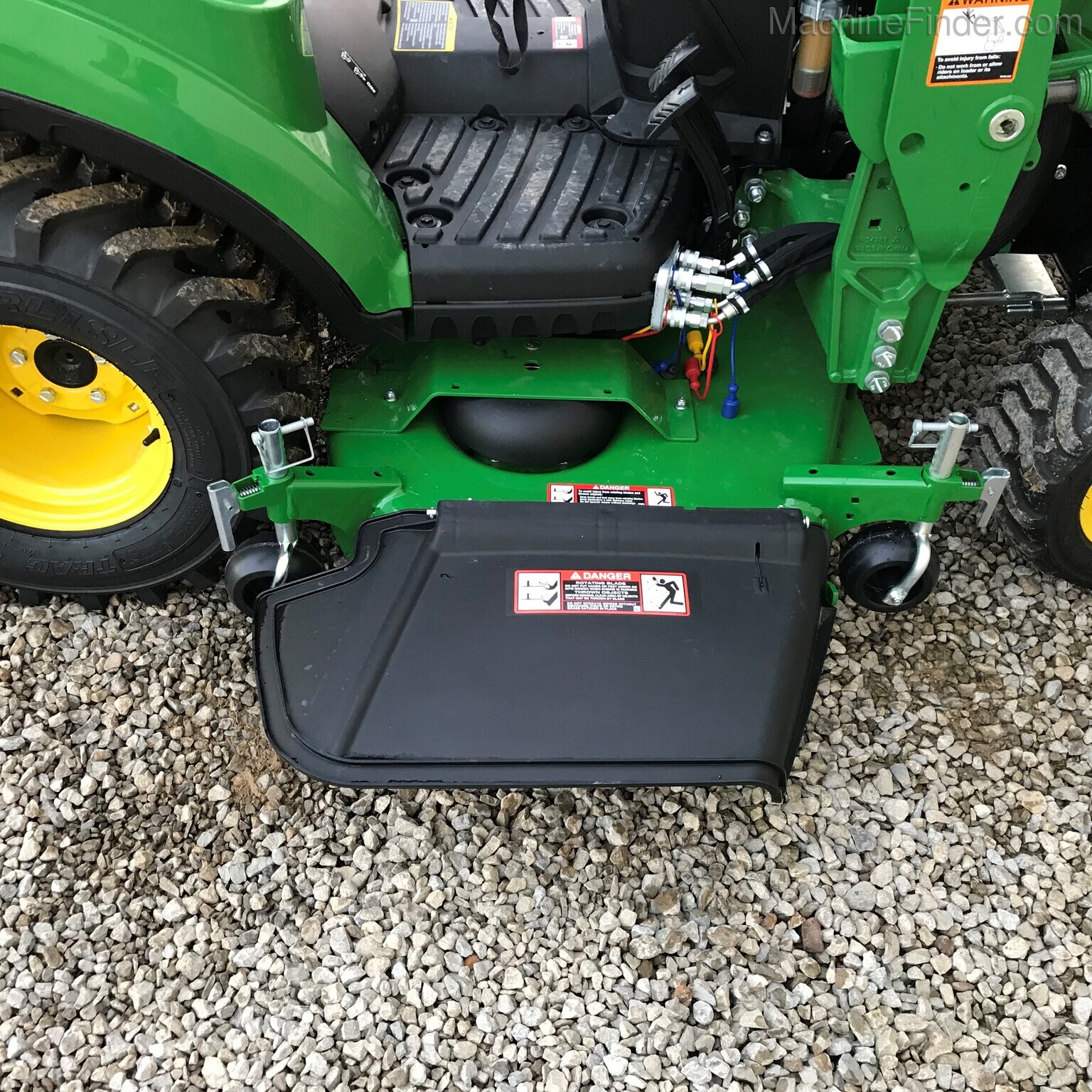 2020 John Deere 1023E Image 10