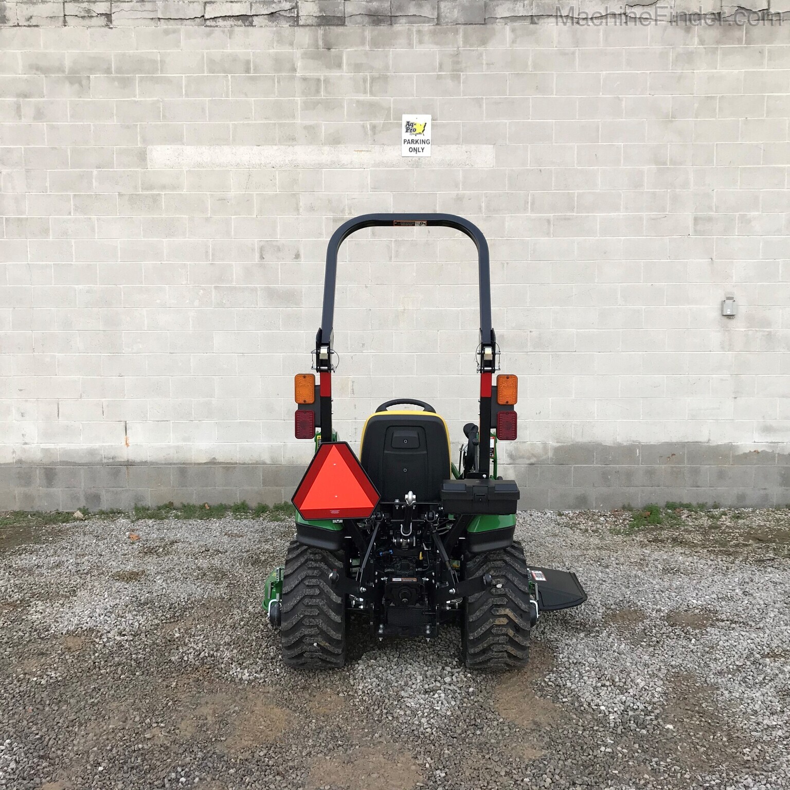 2020 John Deere 1023E Image 6