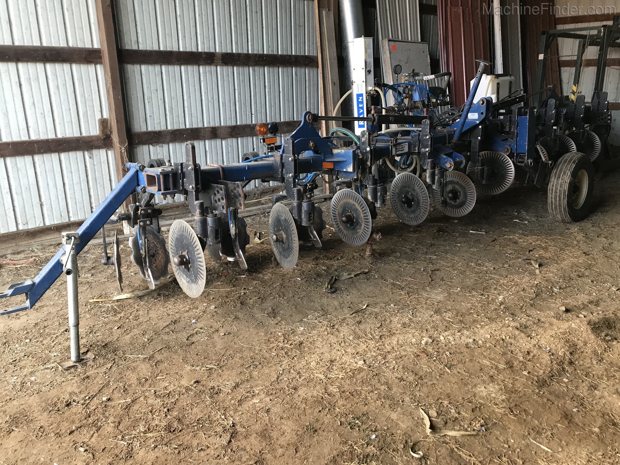 Blu-Jet Landrunner 3-PT Image 1