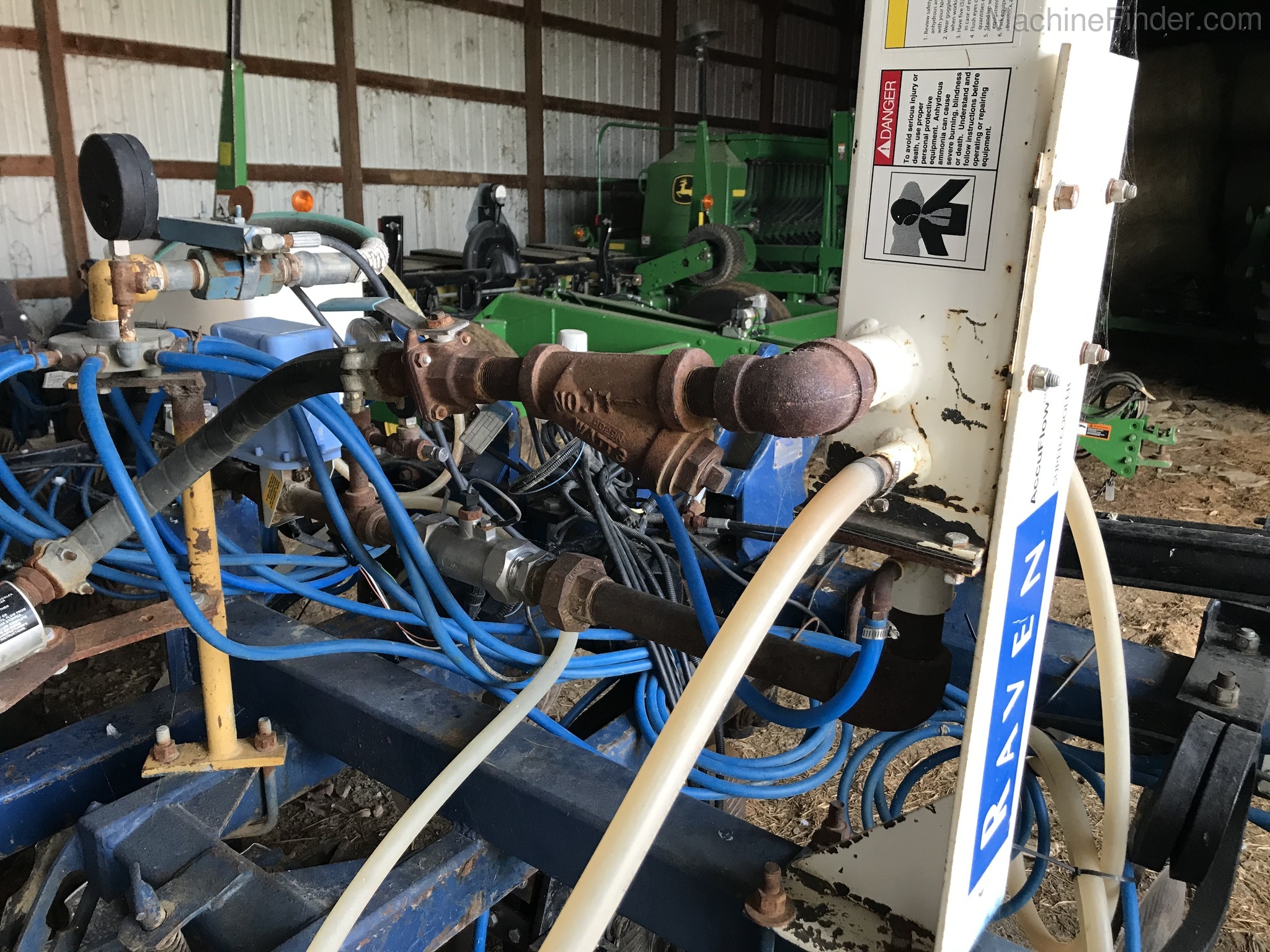 Blu-Jet Landrunner 3-PT Image 7