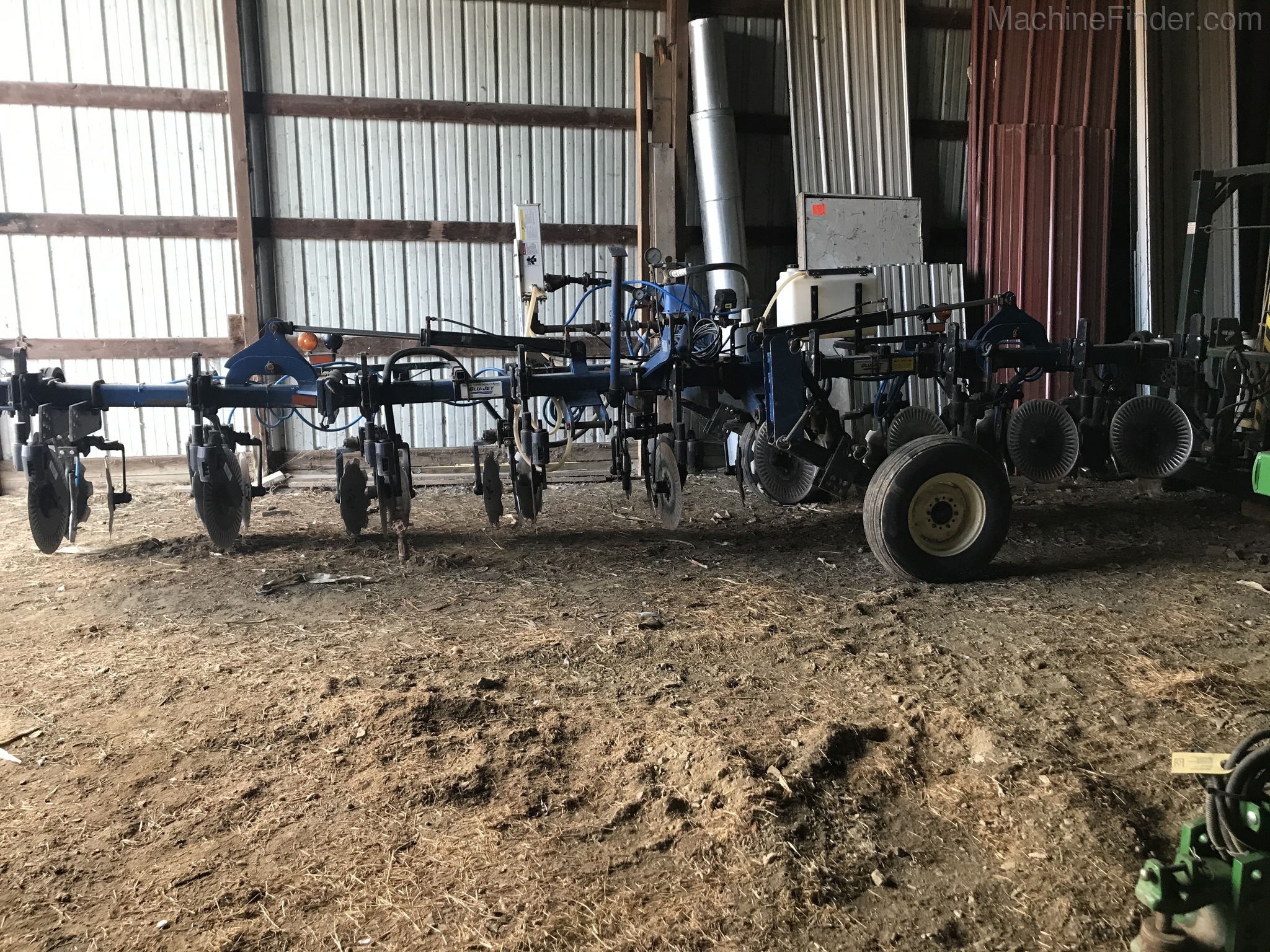 Blu-Jet Landrunner 3-PT Image 2