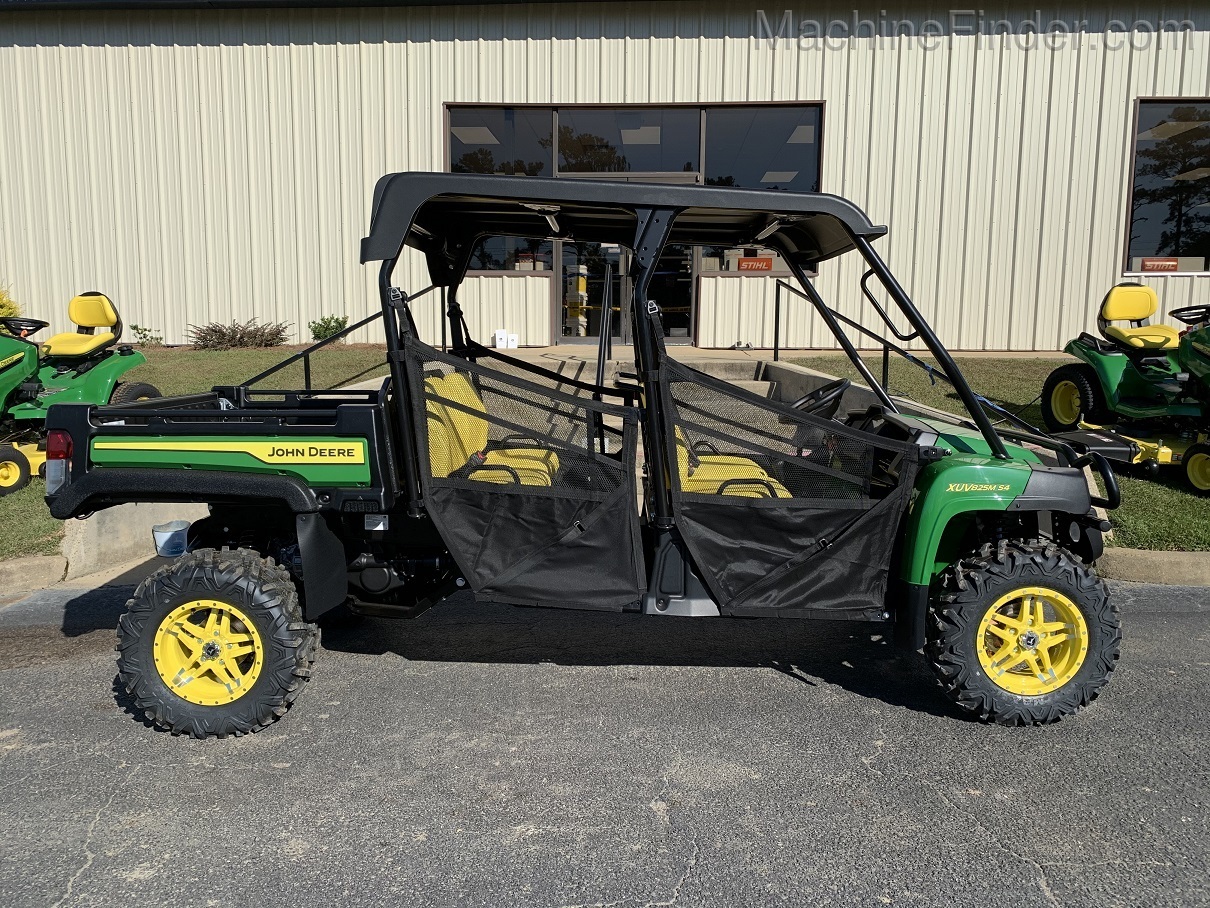 2021 John Deere 825M S4 Image 2