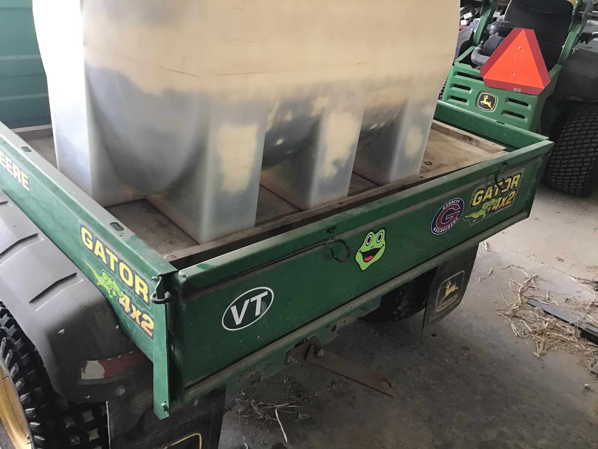 1999 John Deere 4x2 Image 4