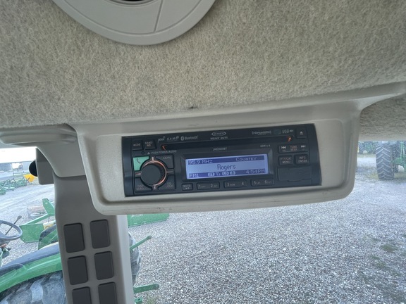 2017 John Deere 5065E Image 12