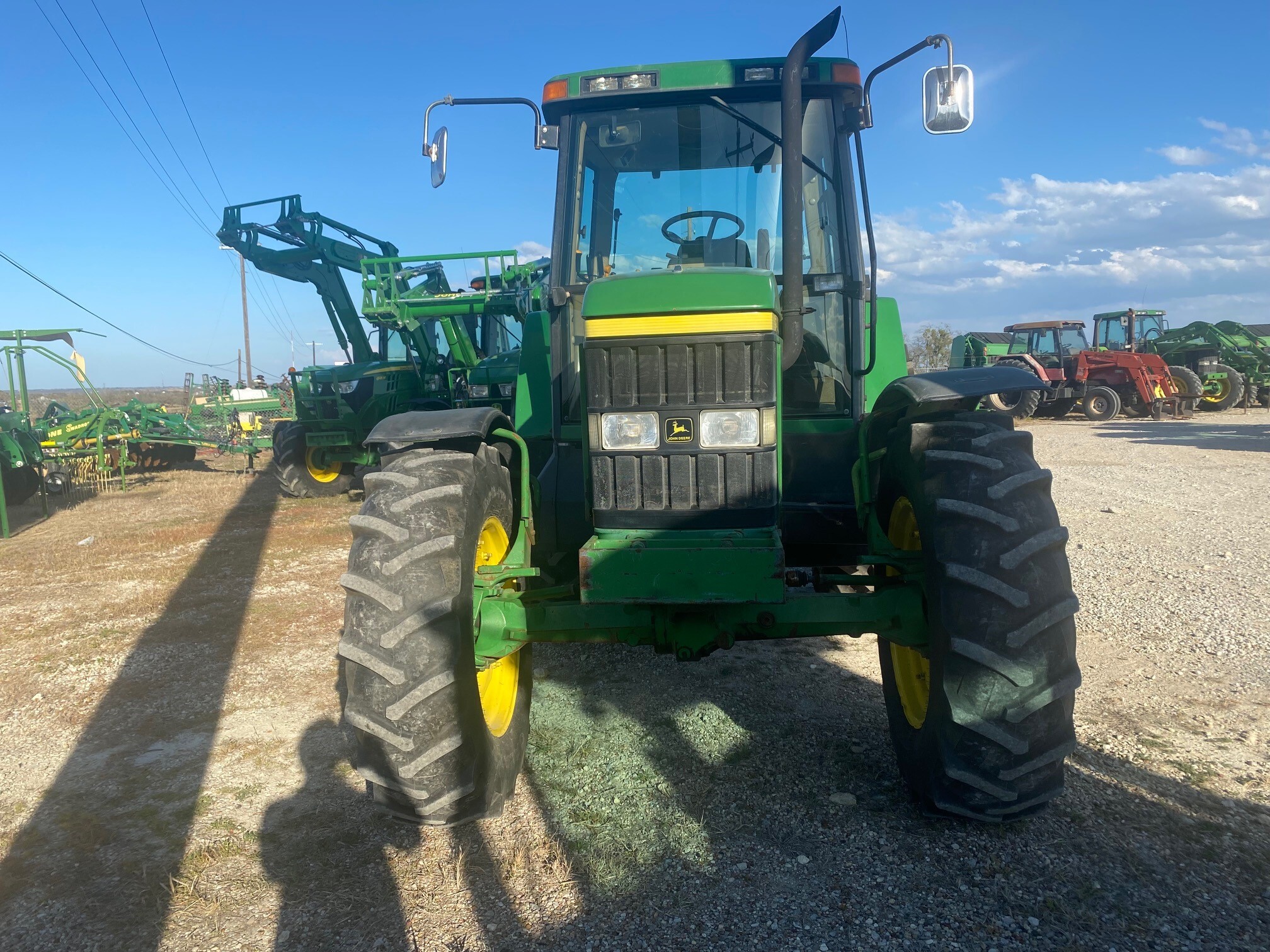 John Deere 7410 Image 4