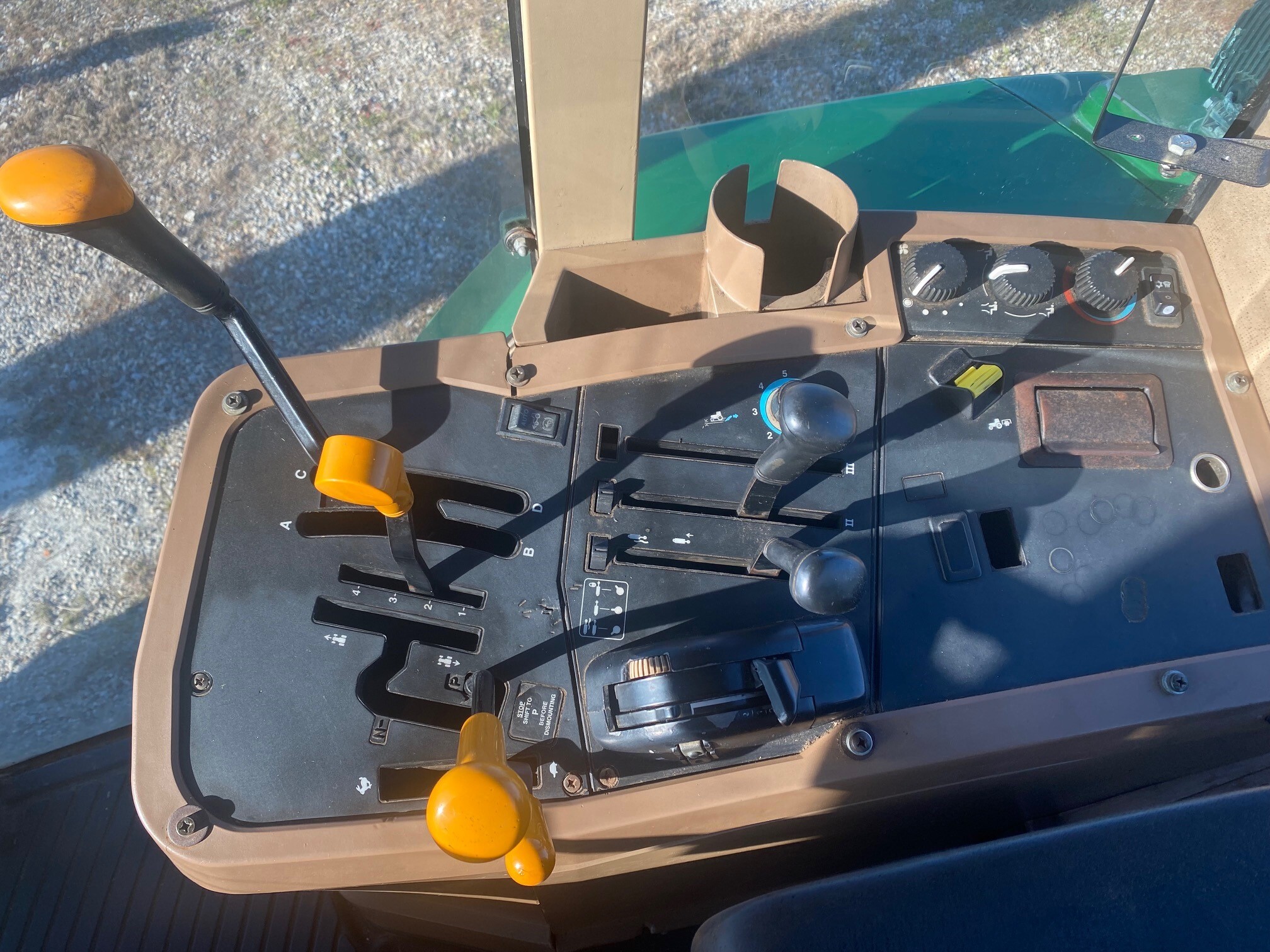 John Deere 7410 Image 6