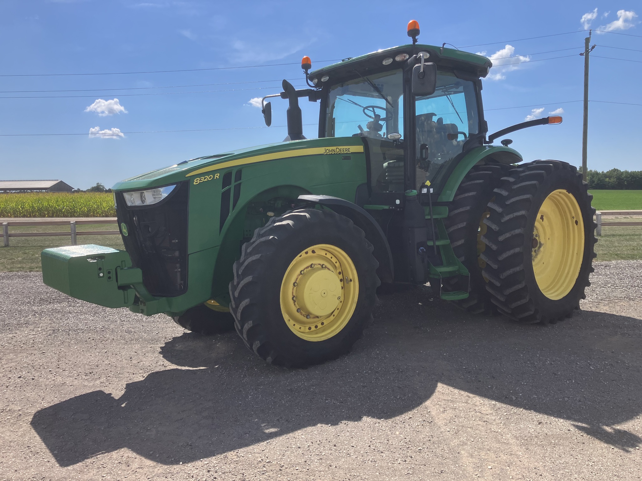 2014 John Deere 8320R Image 3