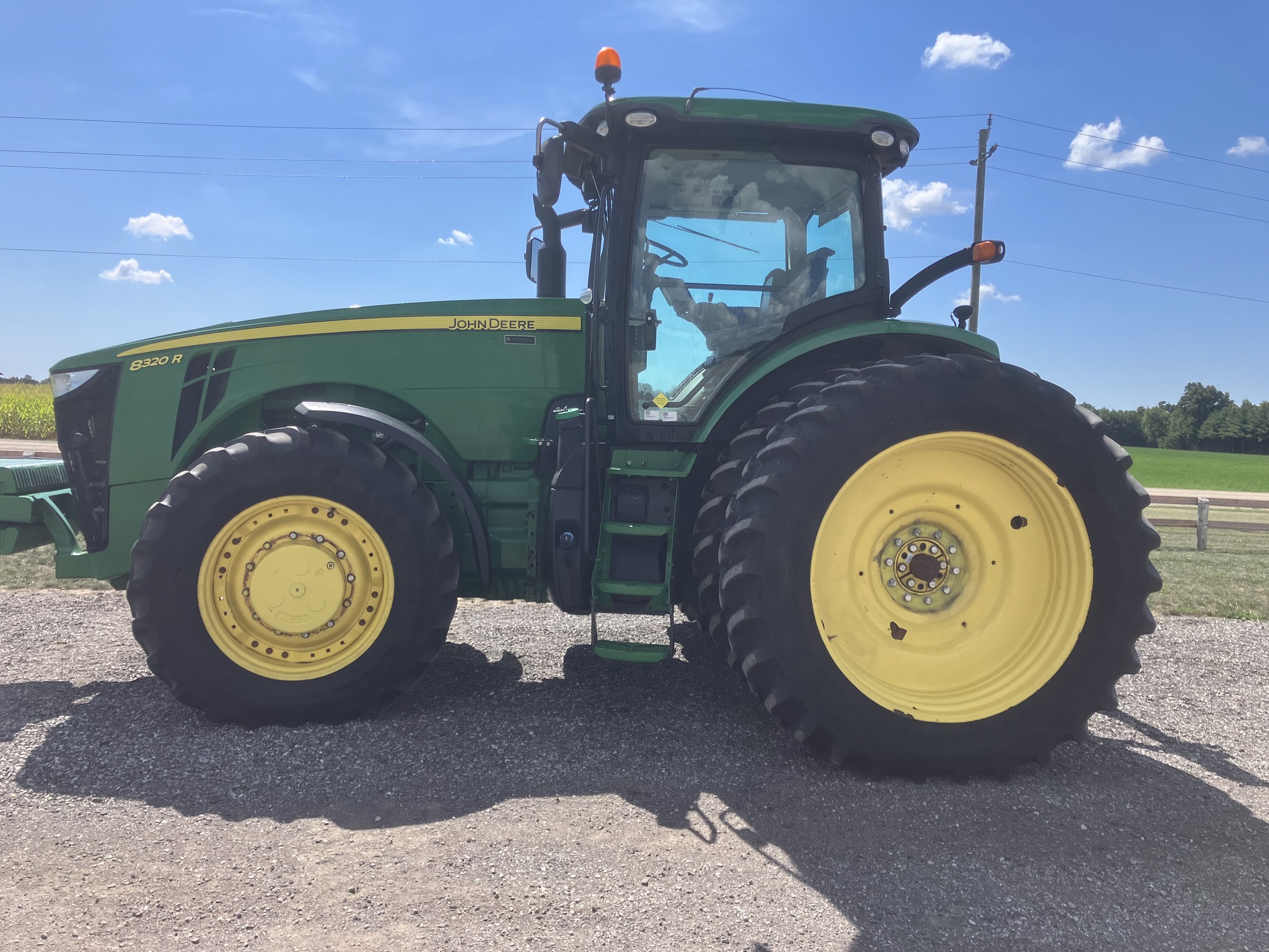 2014 John Deere 8320R Image 2