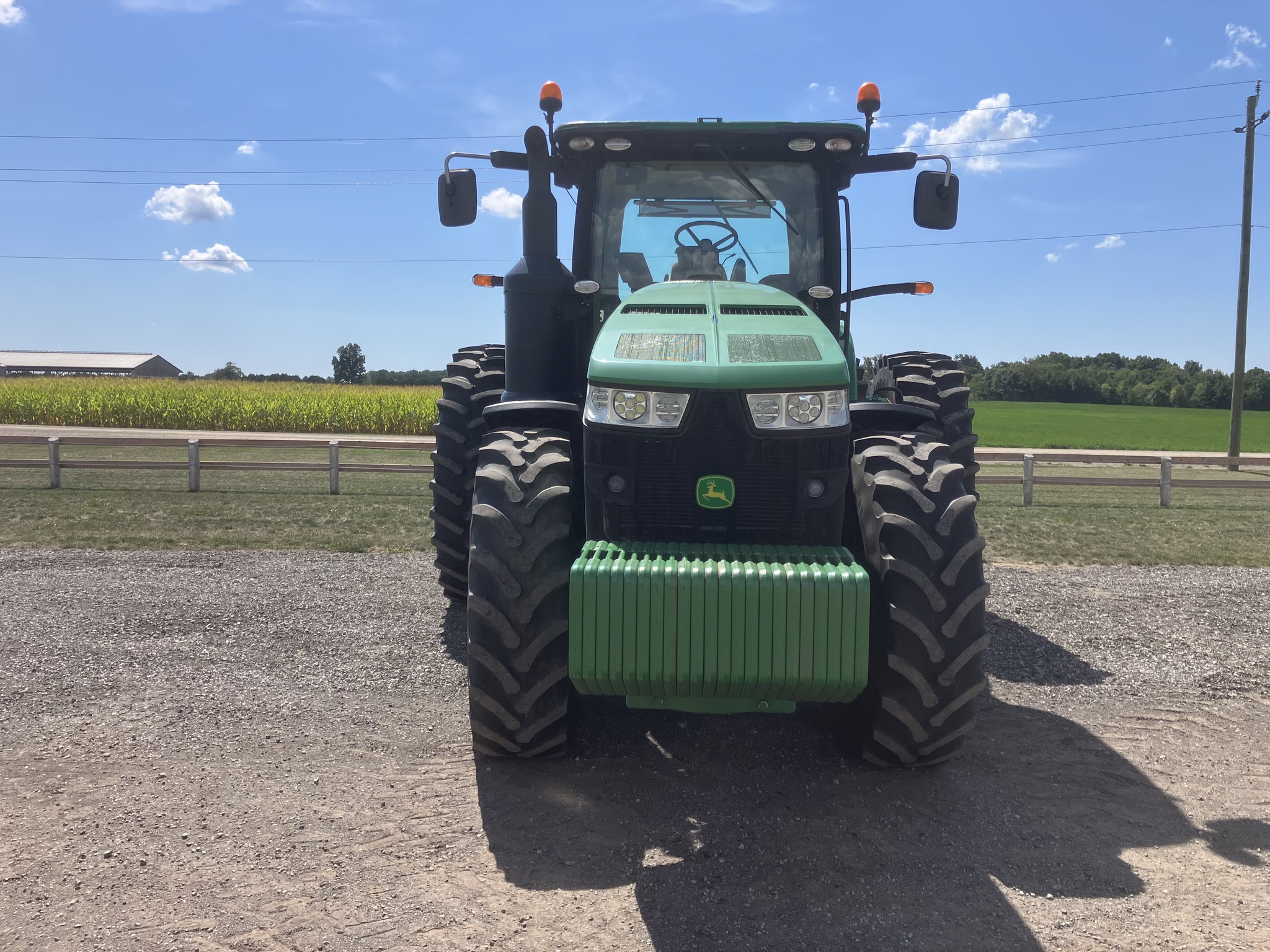 2014 John Deere 8320R Image 4