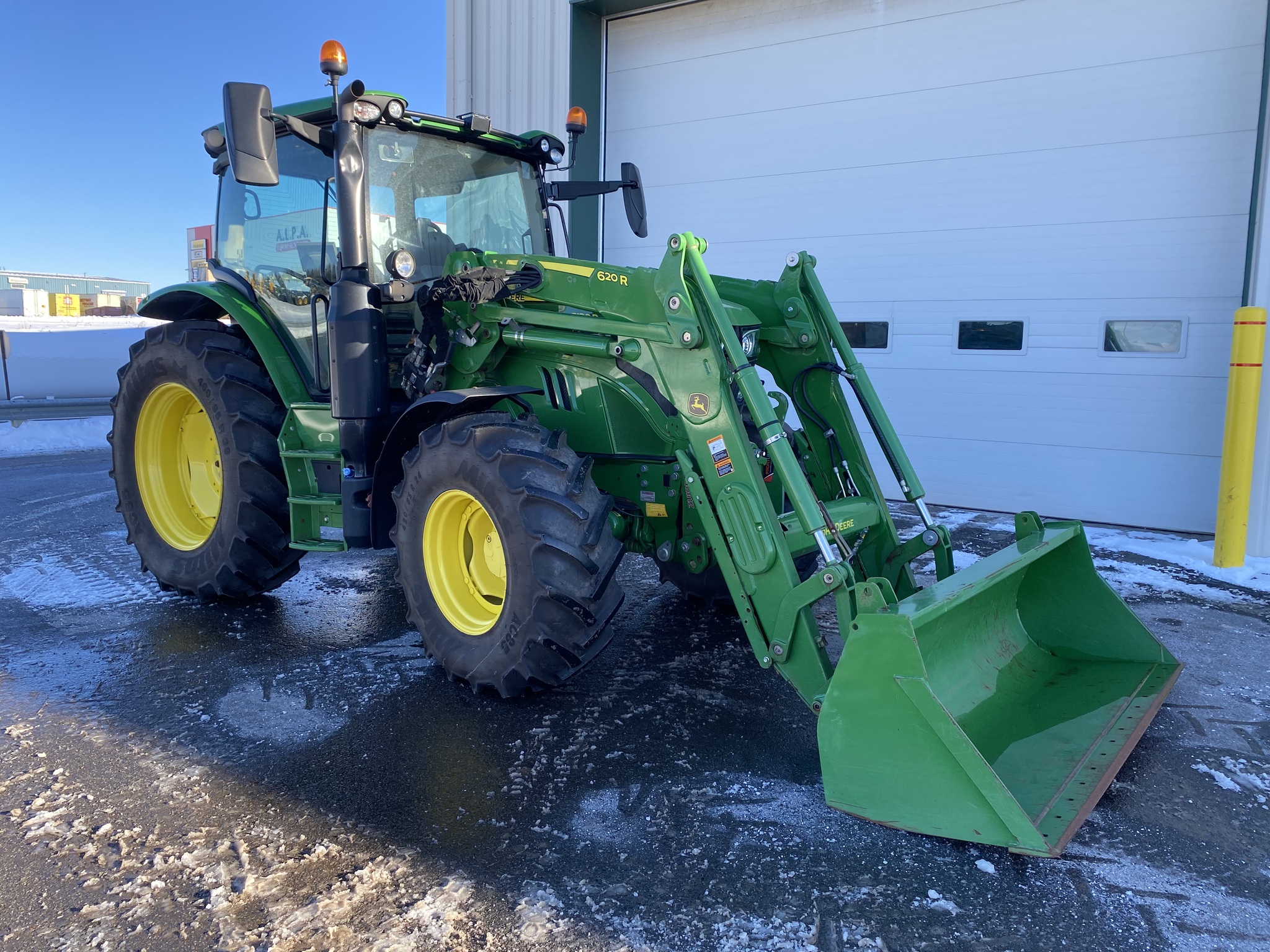 2021 John Deere 6130R Image 1