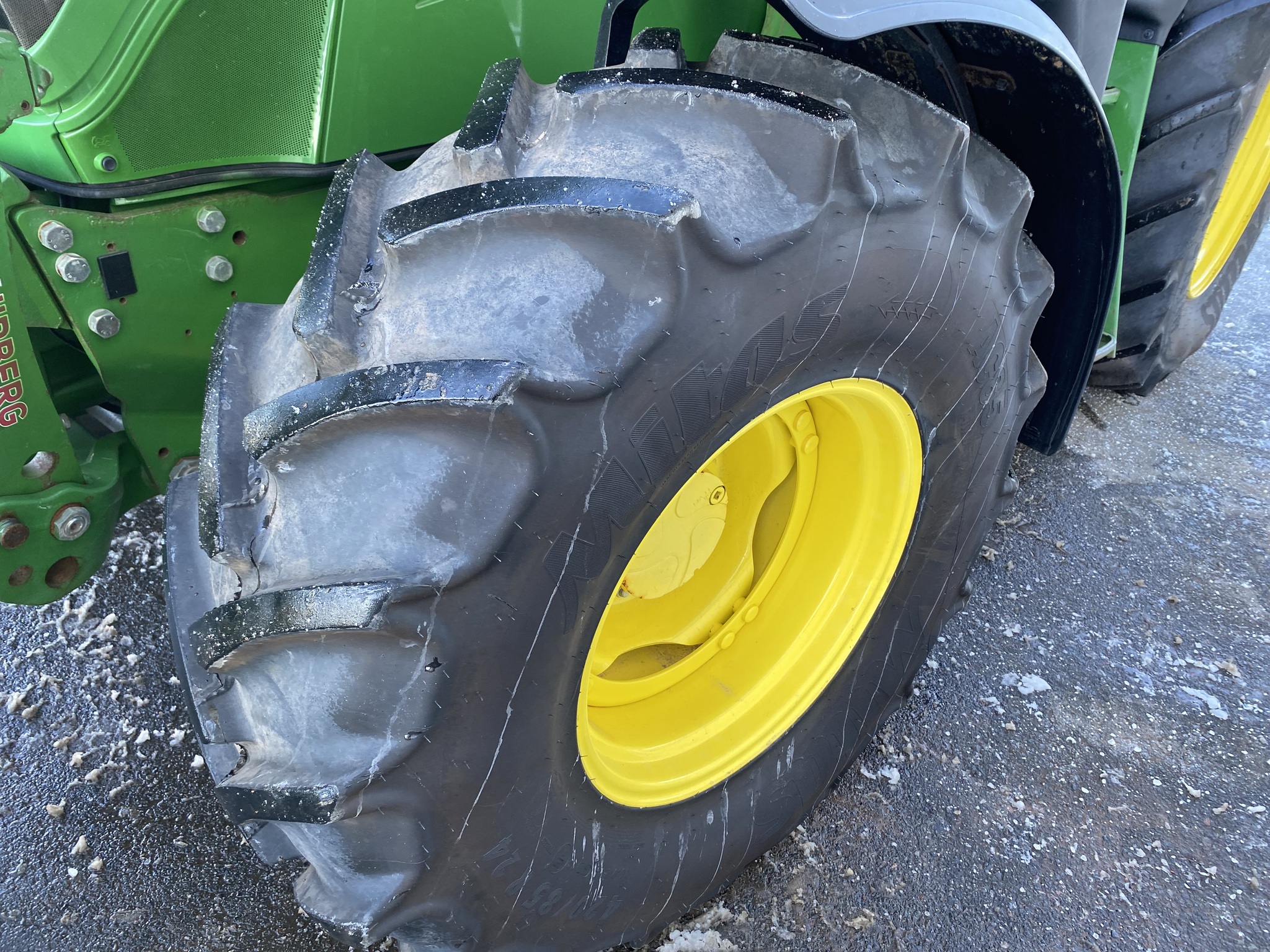 2021 John Deere 6130R Image 10