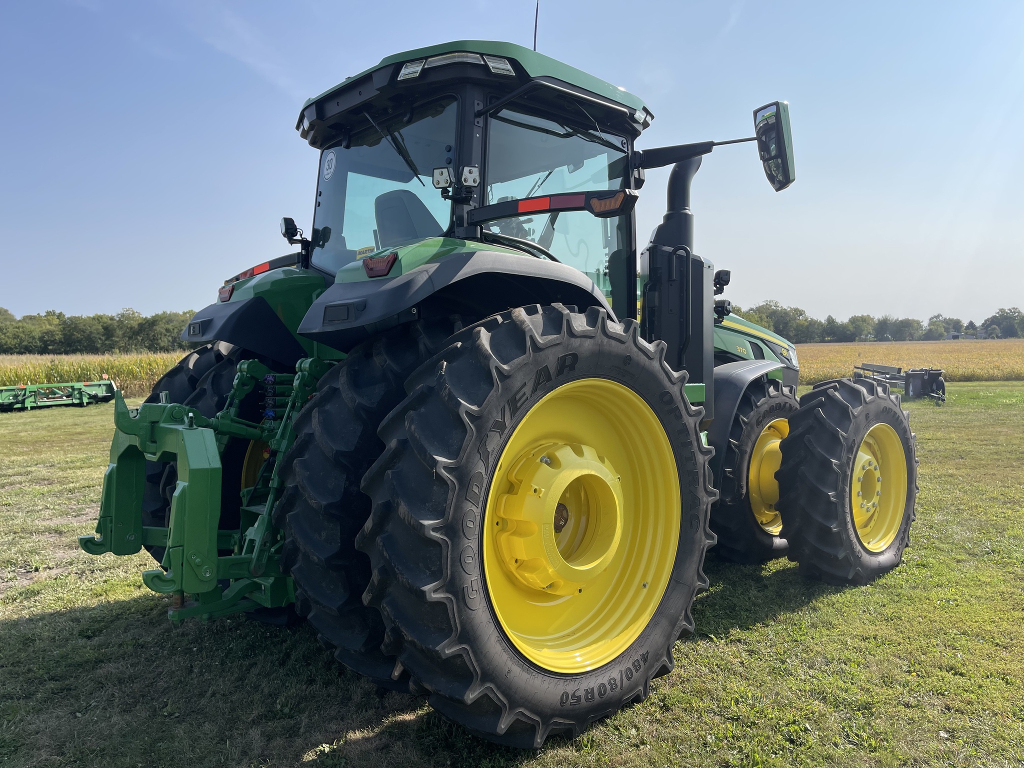  2023 John Deere 8R 370 at Heritage Tractor in Rockport, IL