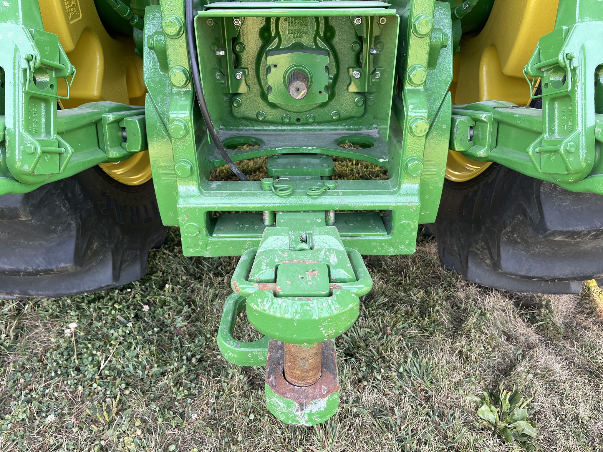  2023 John Deere 8R 370 at Heritage Tractor in Rockport, IL