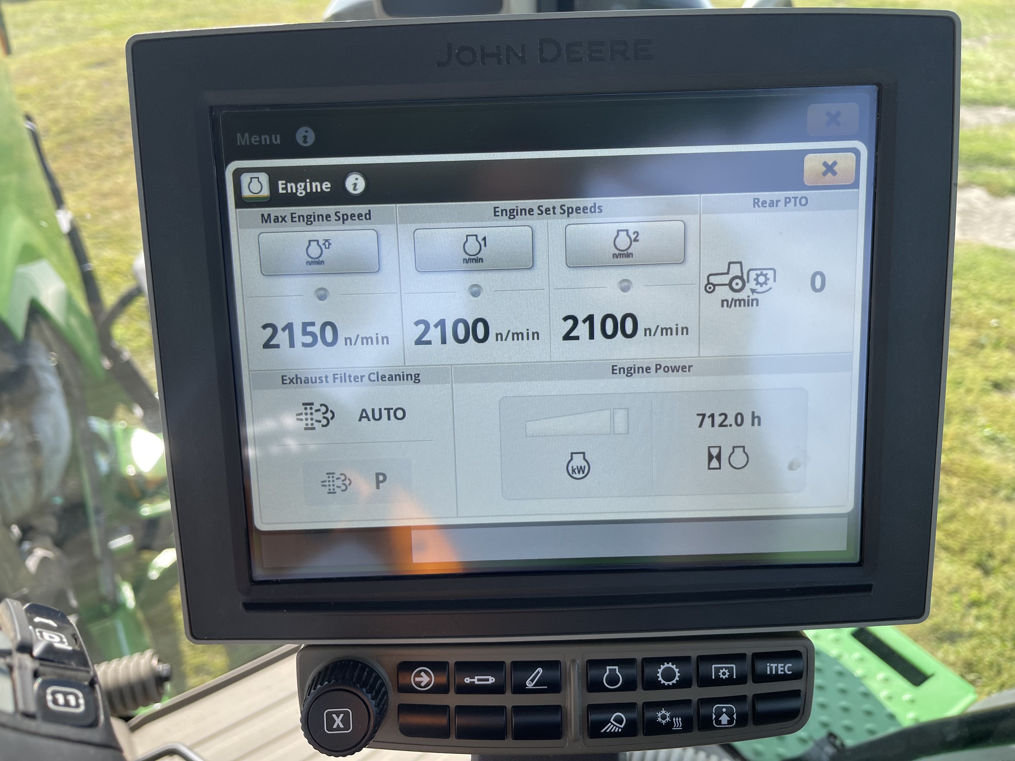 2023 John Deere 8R 370 at Heritage Tractor in Rockport, IL
