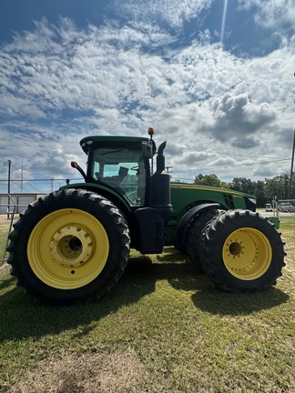 2014 John Deere 8370R Photo 2