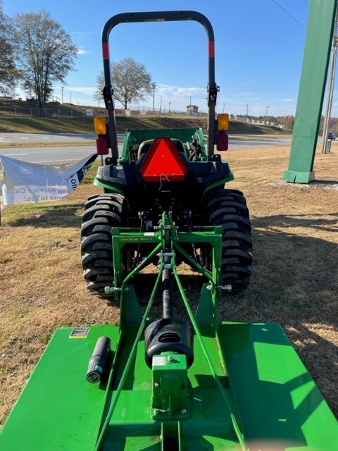 2022 John Deere 3038E Image 5