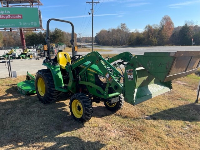 2022 John Deere 3038E Image 6