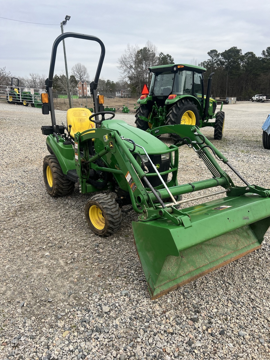 2021 John Deere 1023E Image 2