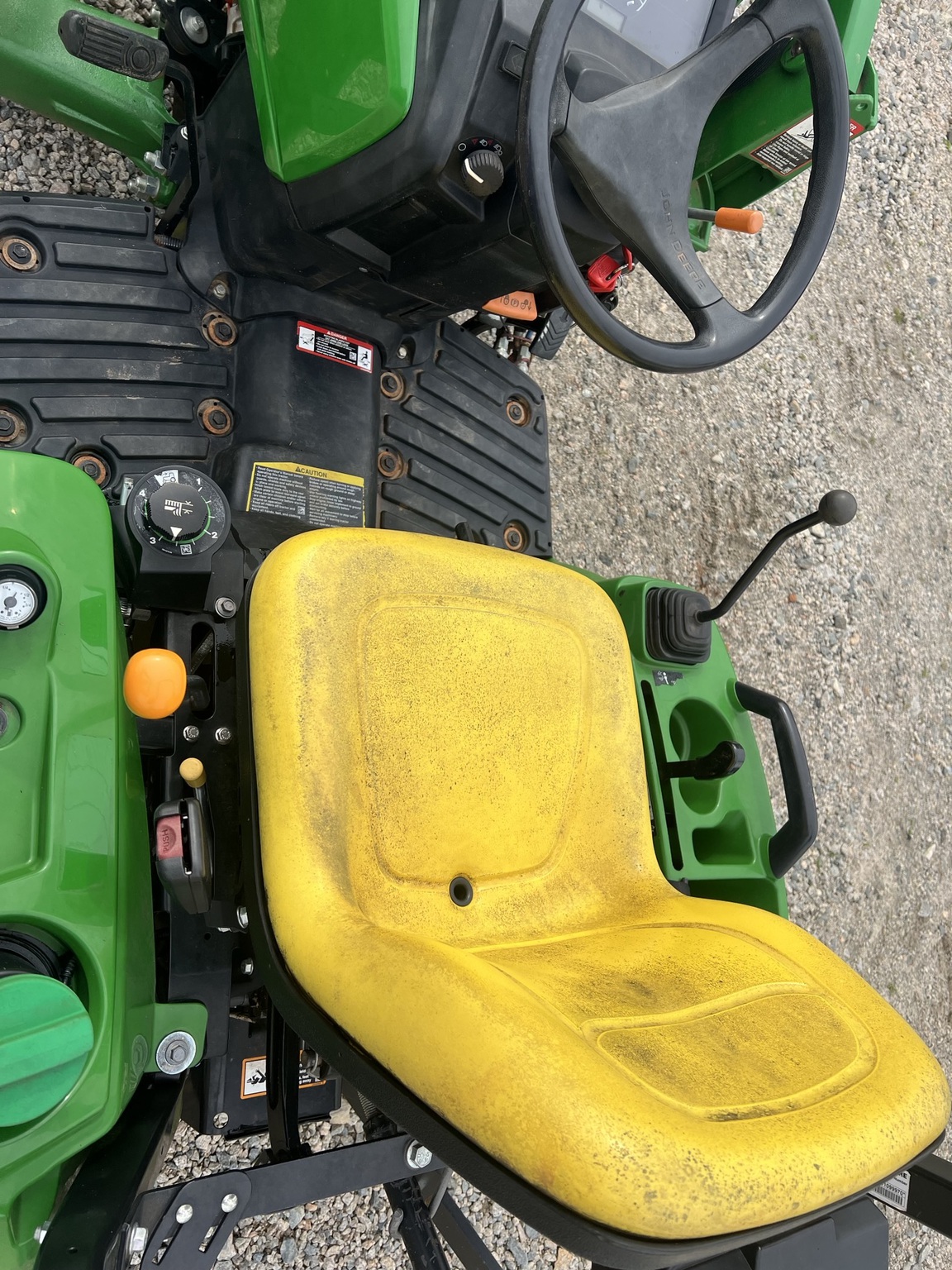 2021 John Deere 1023E Image 7