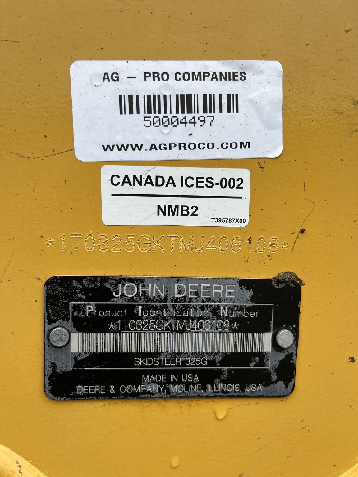 2021 John Deere 325G Image 15