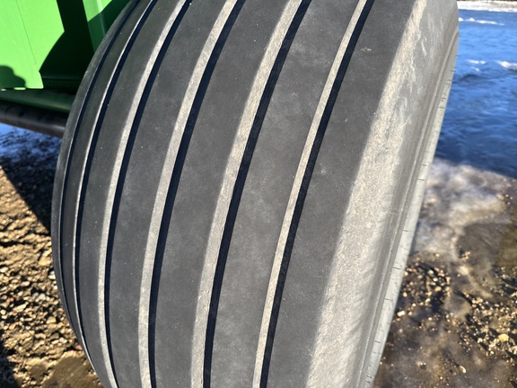 Used 2023 John Deere 560M Round Balers at Horizon Ag & Turf in Lloydminster, AB - Photo15