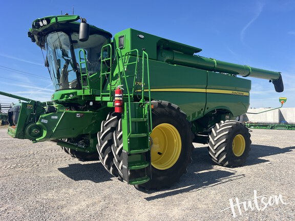 Photo of 2024 John Deere S780