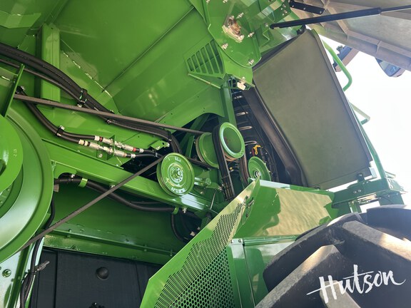 Photo of 2024 John Deere S780