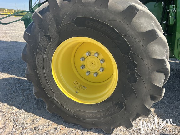 Photo of 2024 John Deere S780