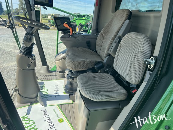 Photo of 2024 John Deere S780