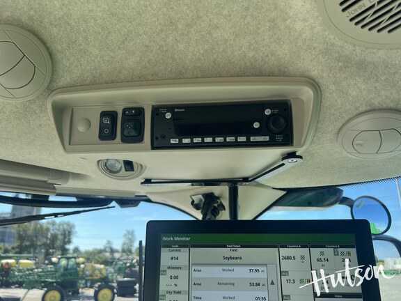 Photo of 2024 John Deere S780