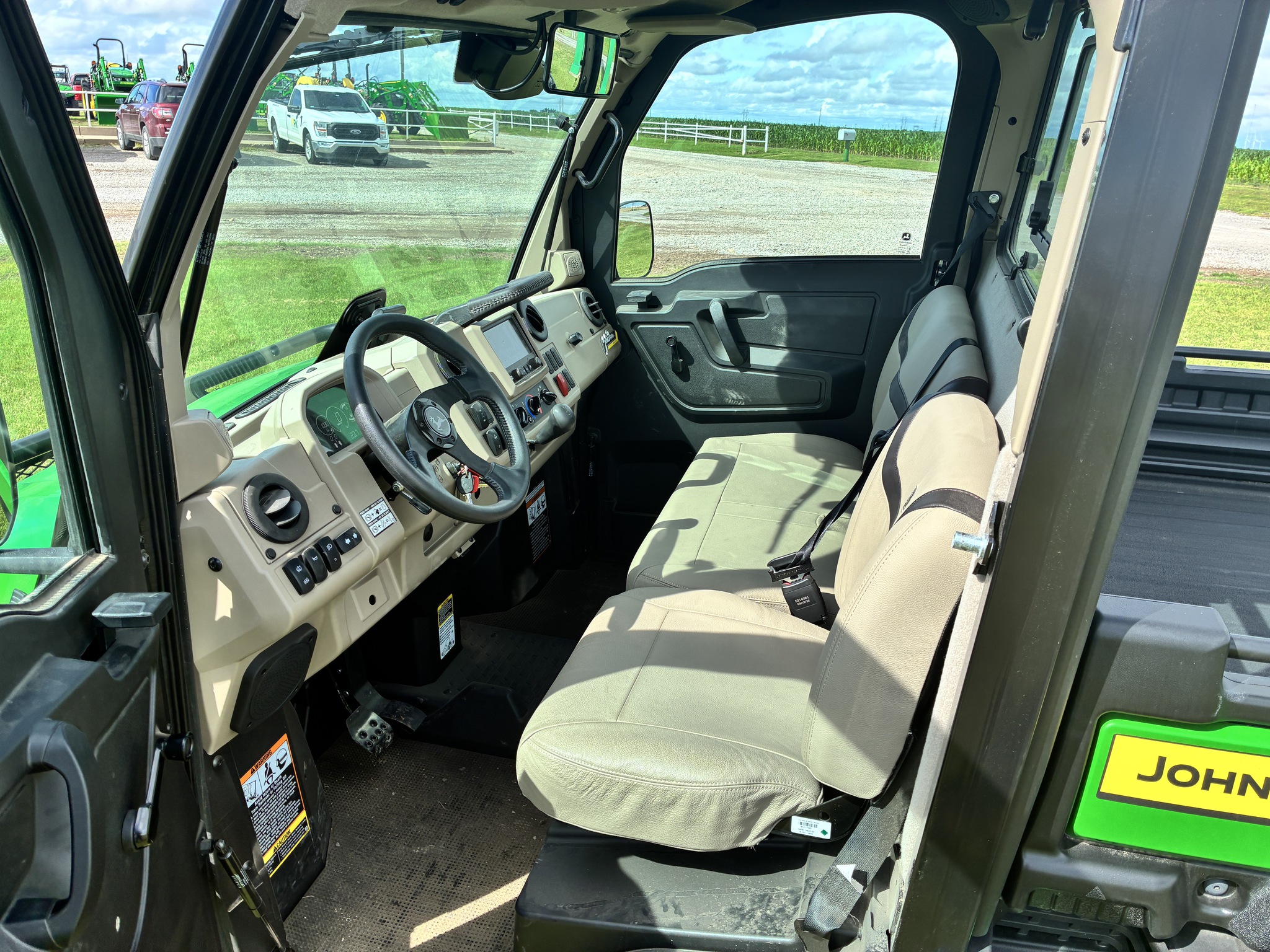 2023 John Deere XUV 865R Image 7