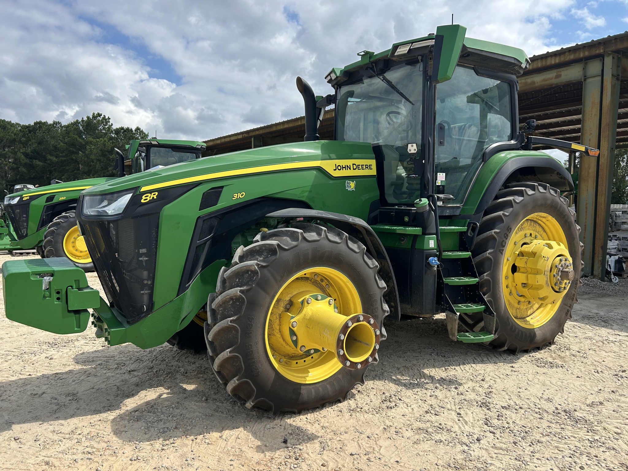 2023 John Deere 8R 310 Image 1
