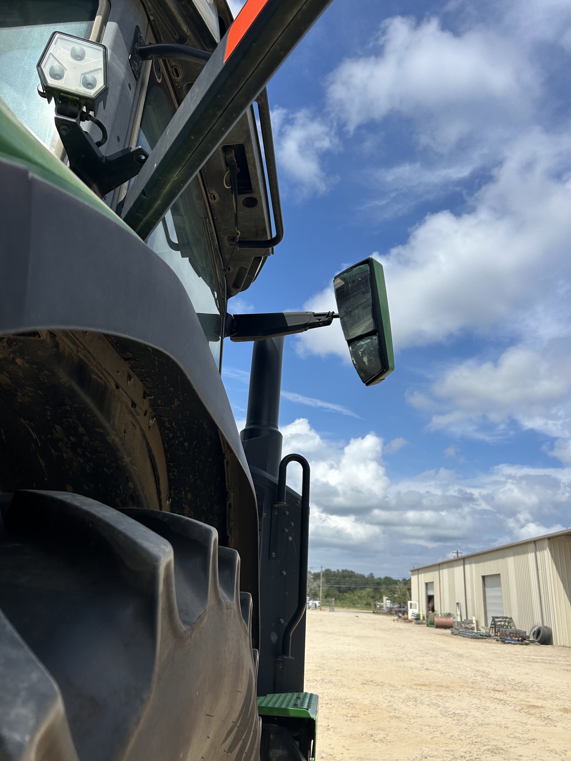 2023 John Deere 8R 310 Image 8