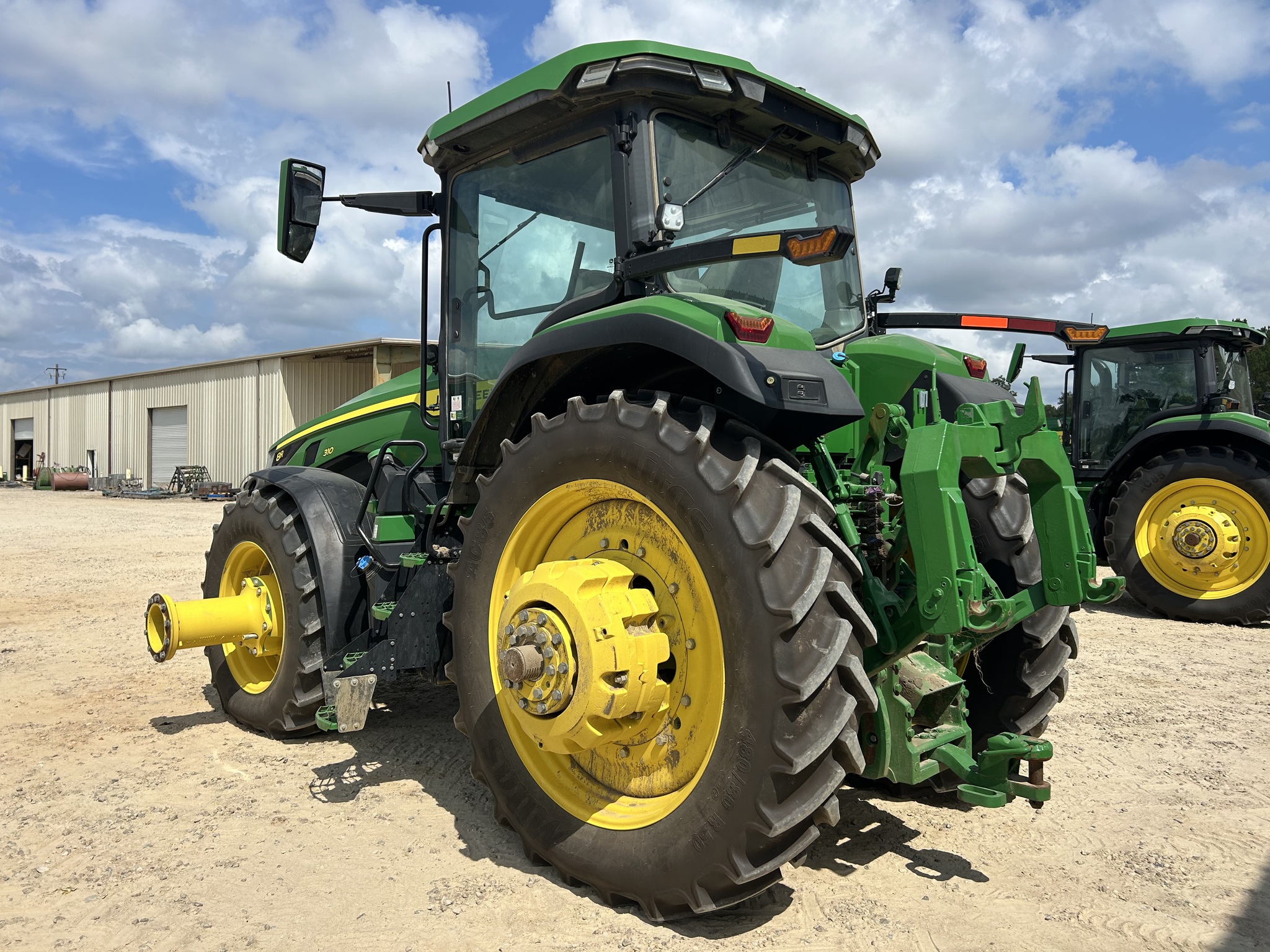 2023 John Deere 8R 310 Image 11